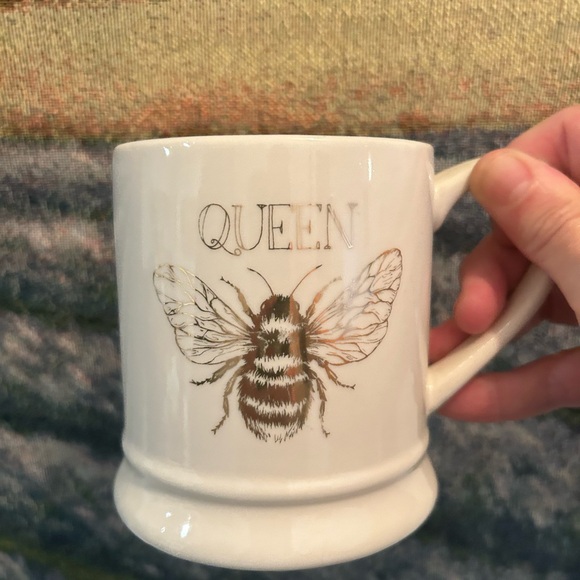 Dei QUEEN BEE Mug - Picture 2 of 4